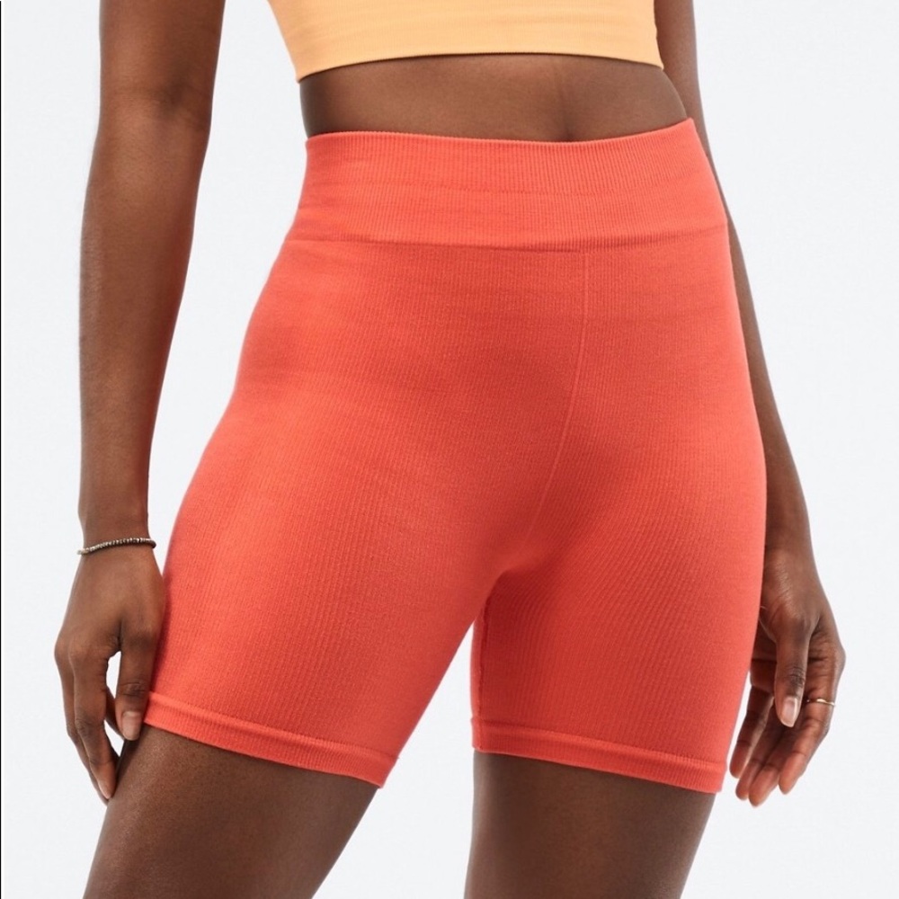 Fabletics high-waisted seamless rib biker shorts